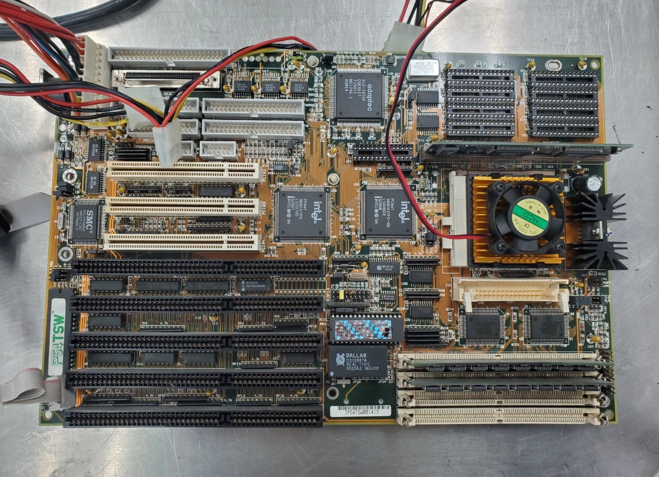 Full view of the Iwill P54TSW Pentium motherboard